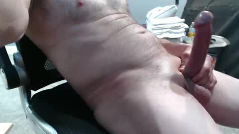 Snapshot of redually chatting on 02.13.25 redually online show from 02.13.25