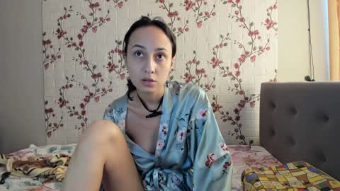 Snapshot of reginamoon12 chatting on 01.21.25 Alisa online show from 01.21.25