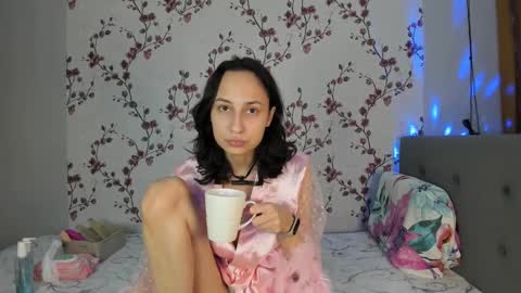 Snapshot of reginamoon12 chatting on 02.12.25 Alisa online show from 02.12.25