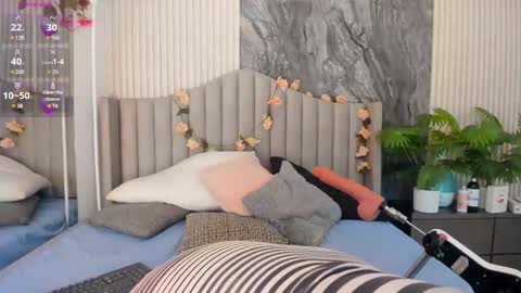 reginavegaa online show from 03.04.25