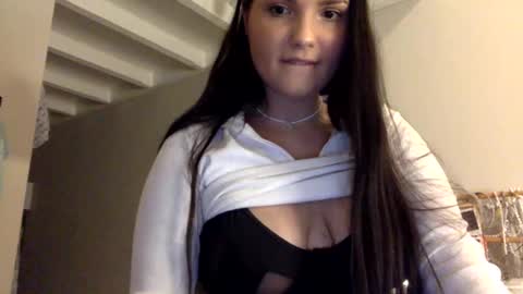 Snapshot of reilbelll chatting on 10.11.25 Bell online show from 10.11.25