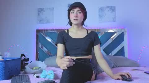 reiv_femboy online show from 11.03.25