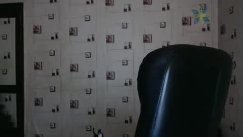 Snapshot of renataoia chatting on 02.11.25 renataoia online show from 02.11.25