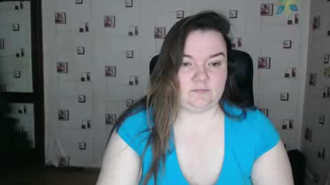 Snapshot of renataoia chatting on 02.21.25 renataoia online show from 02.21.25