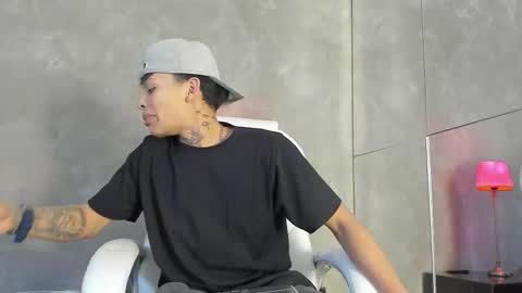 Ren online show from 12.04.25