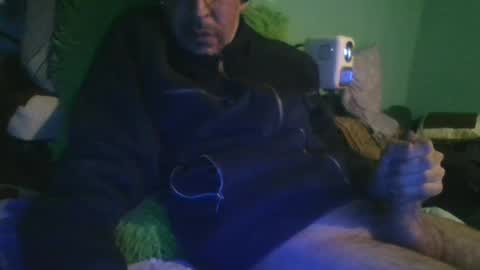 reyes_albert2006 online show from 01.13.25