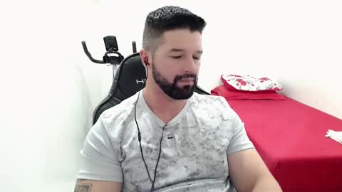 Snapshot of richrolland chatting on 03.05.25 Rickseduction online show from 03.05.25