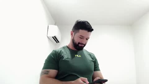 Snapshot of richrolland chatting on 03.11.25 Rickseduction online show from 03.11.25