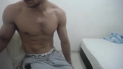 Snapshot of rickcumhot13 chatting on 09.28.25 rickcumhot13 online show from 09.28.25