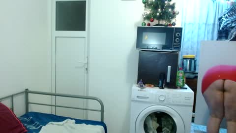 Snapshot of ridemerafsuzana chatting on 12.14.24 Ridemeraf online show from 12.14.24