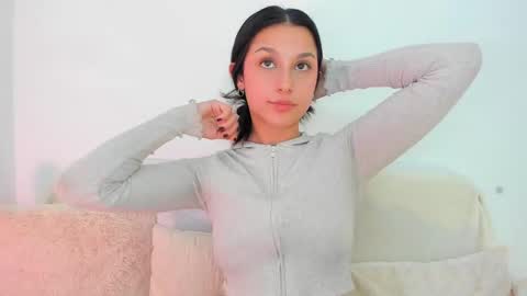 Snapshot of riley_tin chatting on 02.27.25 riley_tin online show from 02.27.25