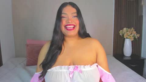 Snapshot of rileydolly chatting on 10.18.25 RileyDolly online show from 10.18.25