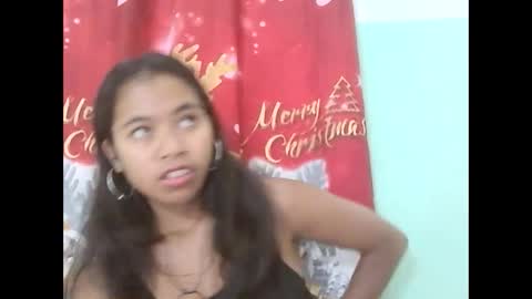 Snapshot of rinah856024 chatting on 02.13.25 rinah856024 online show from 02.13.25