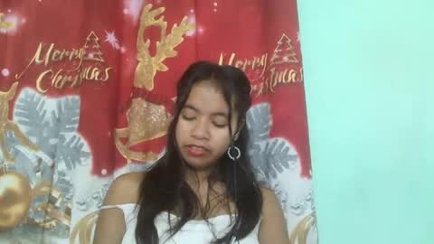 Snapshot of rinah856024 chatting on 02.28.25 rinah856024 online show from 02.28.25