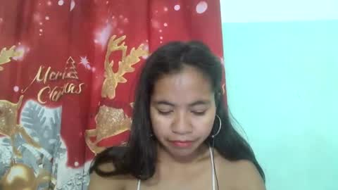Snapshot of rinah856024 chatting on 03.05.25 rinah856024 online show from 03.05.25