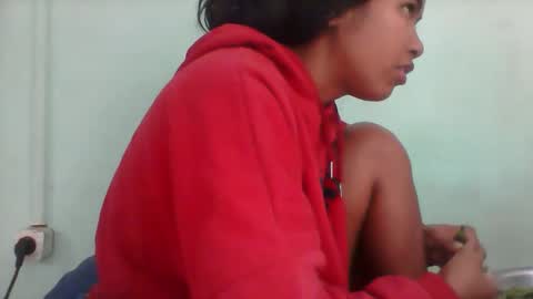 Snapshot of rinah856024 chatting on 09.27.25 rinah856024 online show from 09.27.25
