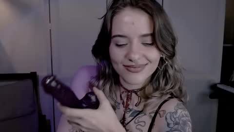 Snapshot of risha_laass chatting on 12.22.24 risha_laass online show from 12.22.24