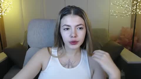 Snapshot of ritaneer chatting on 01.08.25 ritaneer online show from 01.08.25