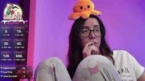 Snapshot of ritasunset chatting on 12.27.24 Miss Rita online show from 12.27.24