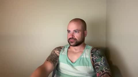 Snapshot of roadking1122 chatting on 10.19.25 roadking1122 online show from 10.19.25