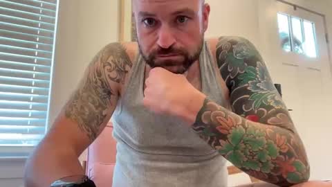 Snapshot of roadking1122 chatting on 11.04.25 roadking1122 online show from 11.04.25