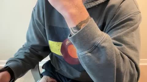 Snapshot of roadking1122 chatting on 11.20.25 roadking1122 online show from 11.20.25