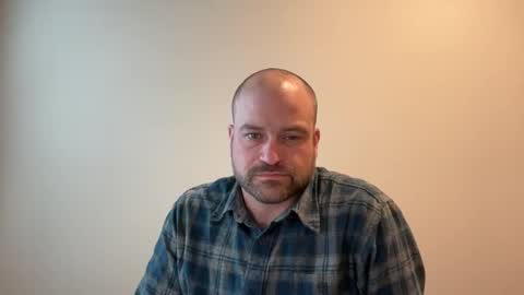 Snapshot of roadking1122 chatting on 12.02.25 roadking1122 online show from 12.02.25