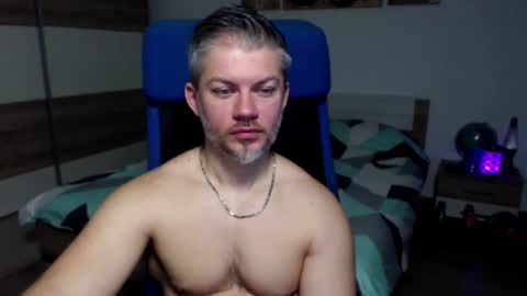 Snapshot of robbyshawz chatting on 12.02.24 robbyshawz online show from 12.02.24