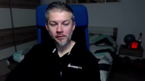 Snapshot of robbyshawz chatting on 12.06.24 robbyshawz online show from 12.06.24