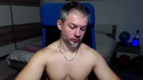 Snapshot of robbyshawz chatting on 12.08.24 robbyshawz online show from 12.08.24