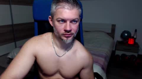 Snapshot of robbyshawz chatting on 12.26.24 robbyshawz online show from 12.26.24