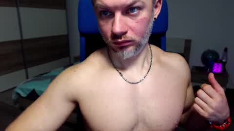 Snapshot of robbyshawz chatting on 01.05.25 robbyshawz online show from 01.05.25