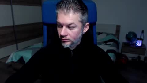 Snapshot of robbyshawz chatting on 01.10.25 robbyshawz online show from 01.10.25