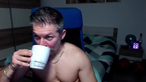 Snapshot of robbyshawz chatting on 01.15.25 robbyshawz online show from 01.15.25