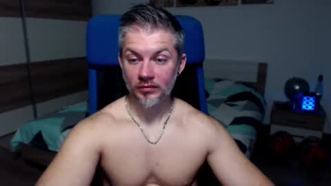 Snapshot of robbyshawz chatting on 01.15.25 robbyshawz online show from 01.15.25