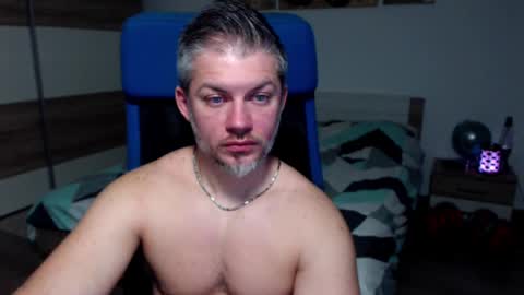 Snapshot of robbyshawz chatting on 01.17.25 robbyshawz online show from 01.17.25