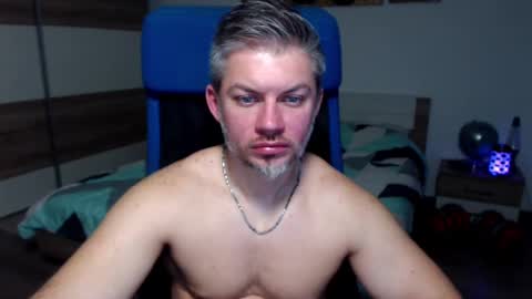 Snapshot of robbyshawz chatting on 01.18.25 robbyshawz online show from 01.18.25