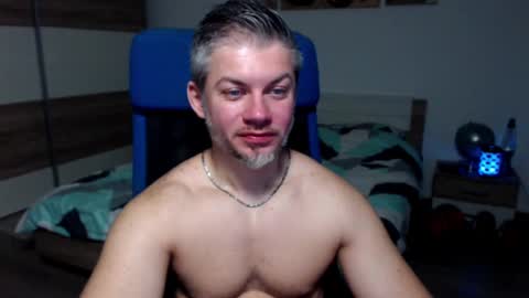 Snapshot of robbyshawz chatting on 01.23.25 robbyshawz online show from 01.23.25