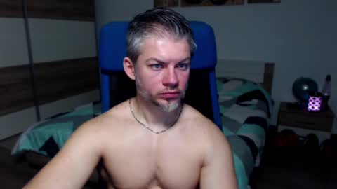 Snapshot of robbyshawz chatting on 01.25.25 robbyshawz online show from 01.25.25