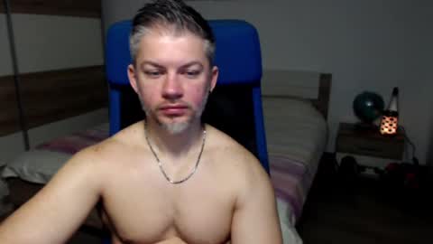 Snapshot of robbyshawz chatting on 02.26.25 robbyshawz online show from 02.26.25