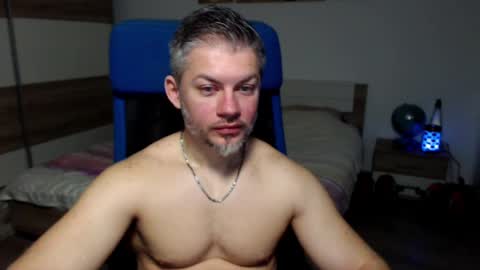 Snapshot of robbyshawz chatting on 02.27.25 robbyshawz online show from 02.27.25