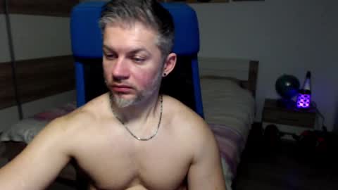 Snapshot of robbyshawz chatting on 02.27.25 robbyshawz online show from 02.27.25