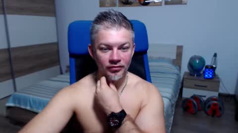 Snapshot of robbyshawz chatting on 09.19.25 robbyshawz online show from 09.19.25