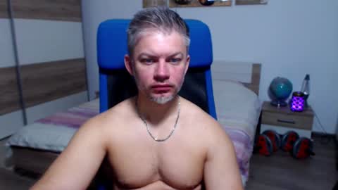 Snapshot of robbyshawz chatting on 09.20.25 robbyshawz online show from 09.20.25