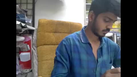 Snapshot of robertsalia220 chatting on 11.08.25 Robertsalia online show from 11.08.25