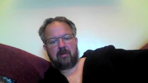 Snapshot of robx32 chatting on 09.28.25 Rob online show from 09.28.25