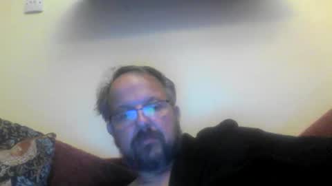 Snapshot of robx32 chatting on 10.18.25 Rob online show from 10.18.25