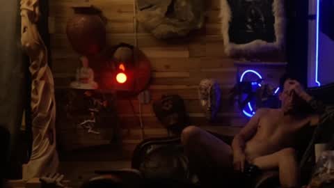 Snapshot of rockemx chatting on 12.17.24 rockemx online show from 12.17.24