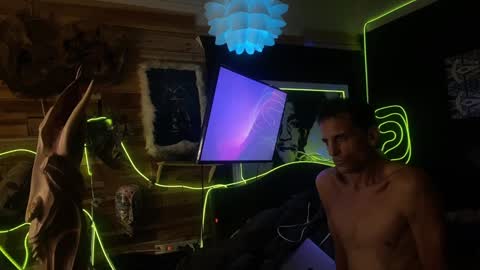 Snapshot of rockemx chatting on 01.13.25 rockemx online show from 01.13.25