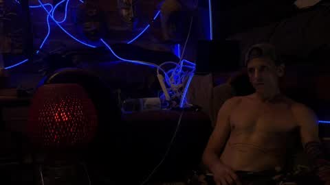 Snapshot of rockemx chatting on 02.18.25 rockemx online show from 02.18.25